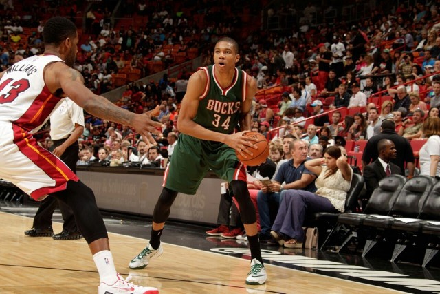 广厦：孙铭徽饱受肩伤困扰 无缘世界杯大名单